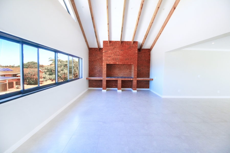 3 Bedroom Property for Sale in Wavecrest Eastern Cape